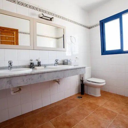 Villa Increible Con Piscina Privada, Wifi Yaiza (Lanzarote)